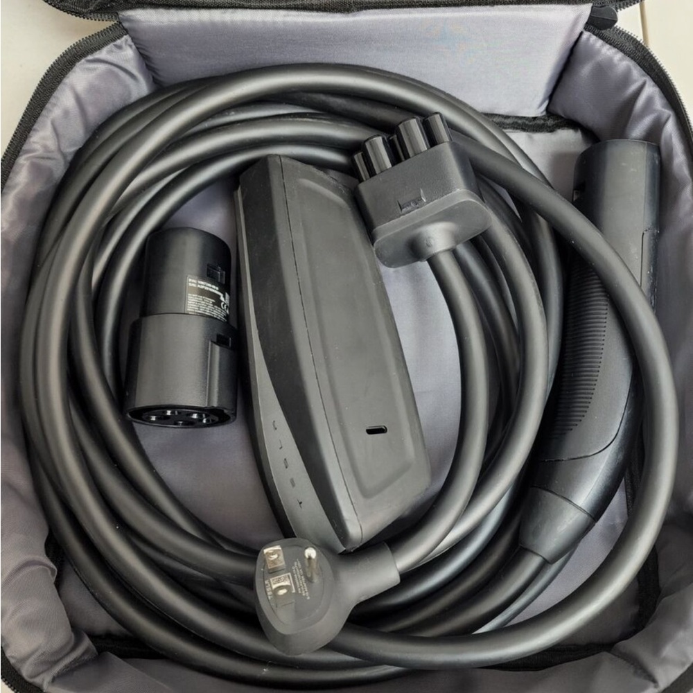 Tesla charger mobile charger gen 2 5-15 nema